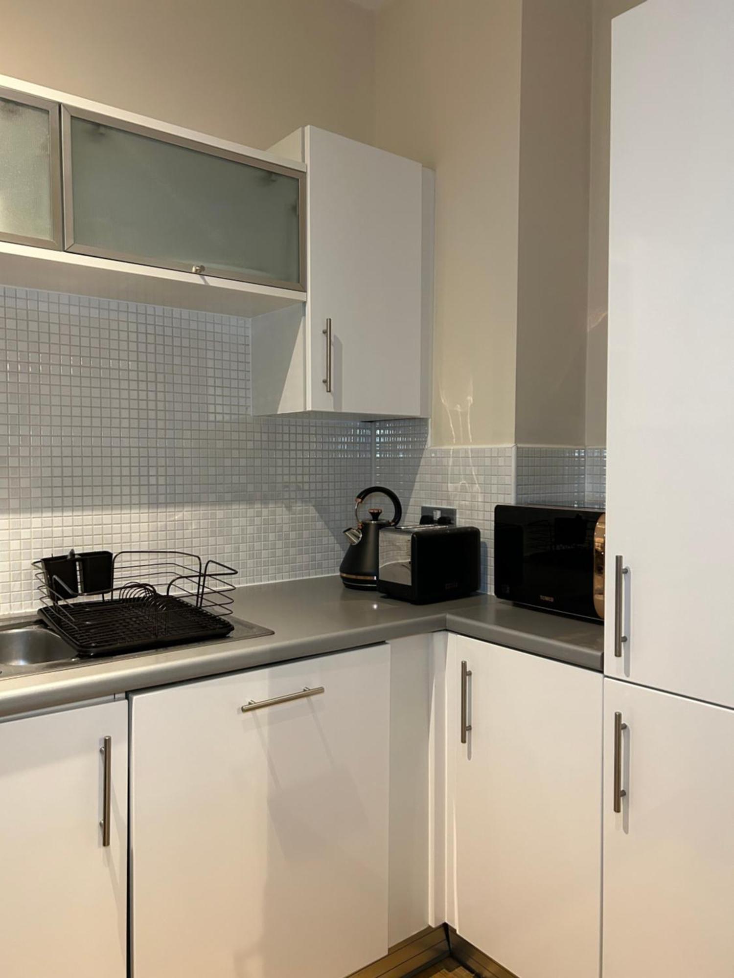 Central Birmingham City Apartment -Smart Tv - Free Parking Onsite エクステリア 写真
